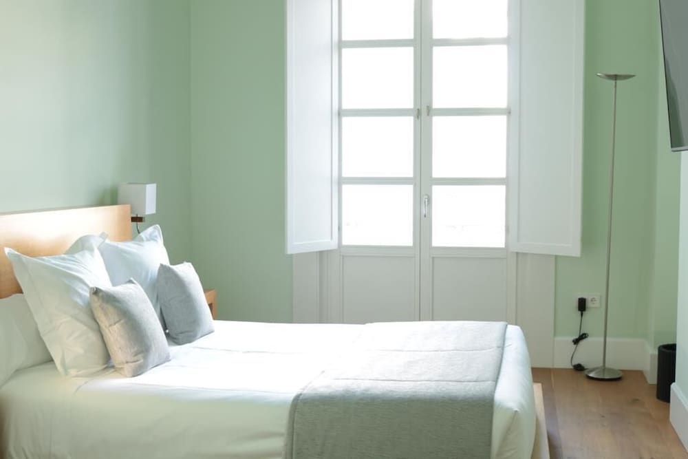Premium Room - Photo 5