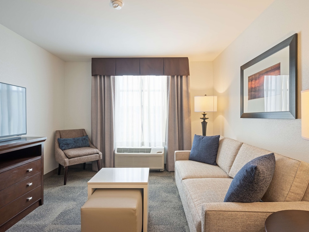 Suite, 1 King Bed, Accessible, Bathtub photo 1