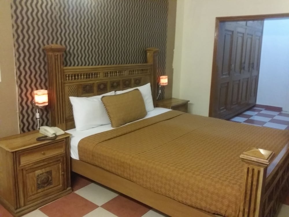 Family Room, Multiple Beds, Accessible, Courtyard View photo 3