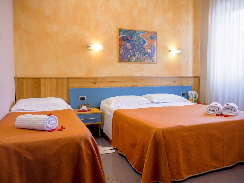 Triple Room - Photo 3