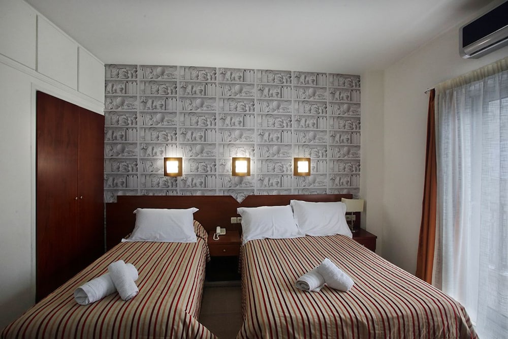 Standard Triple Room - Photo 3