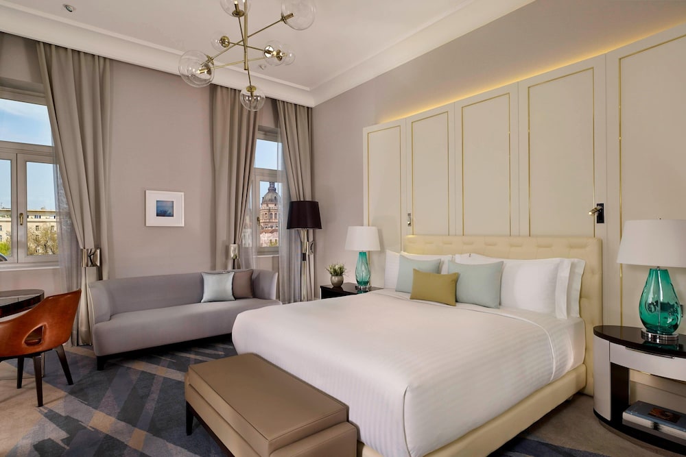 Deluxe Room, 1 King Bed