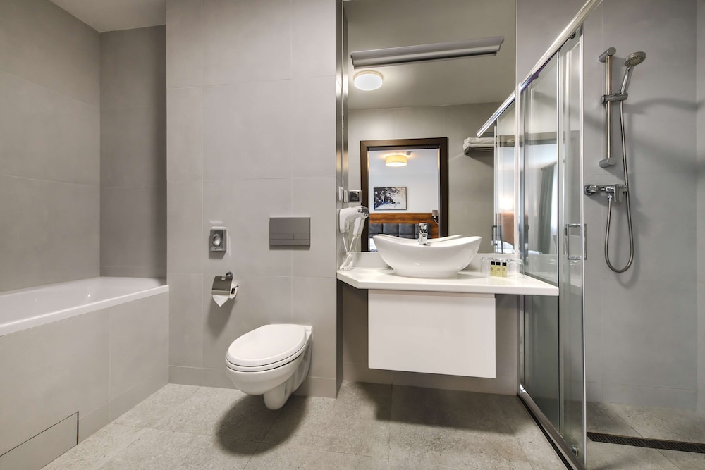 Suite, 1 King Bed with Sofa bed, Non Smoking (with Sofabed) - Photo 2