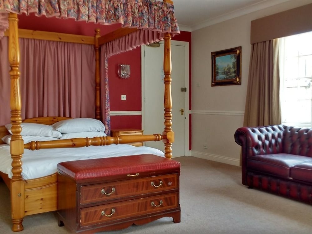Deluxe Room (Four Poster) photo 1