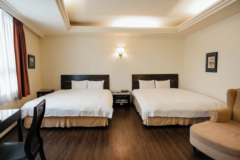 Deluxe Double Room, 1 Queen Bed - Photo 6