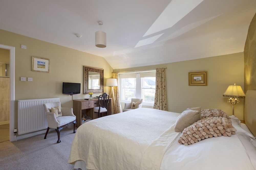 Standard Double or Twin Room photo 2