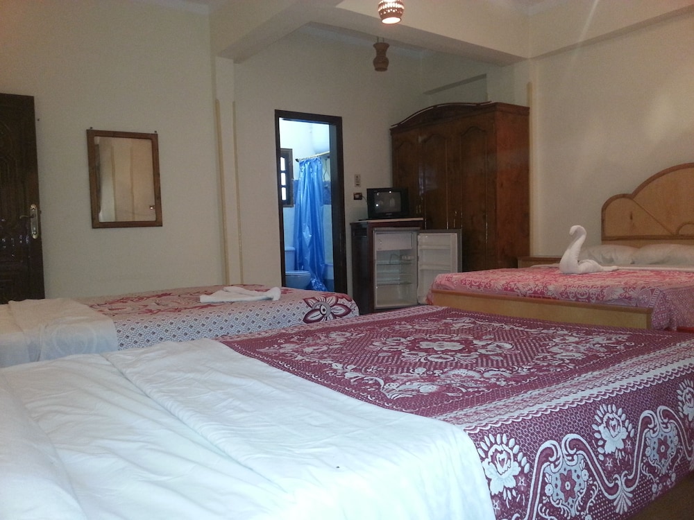 Family Room photo 1