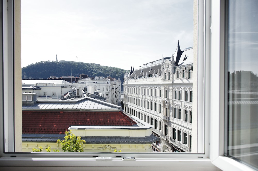 Standard Double Room, City View