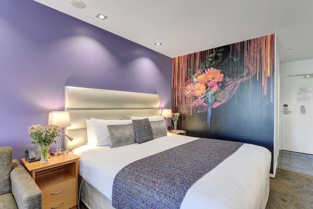 Riverfront Studio Spa