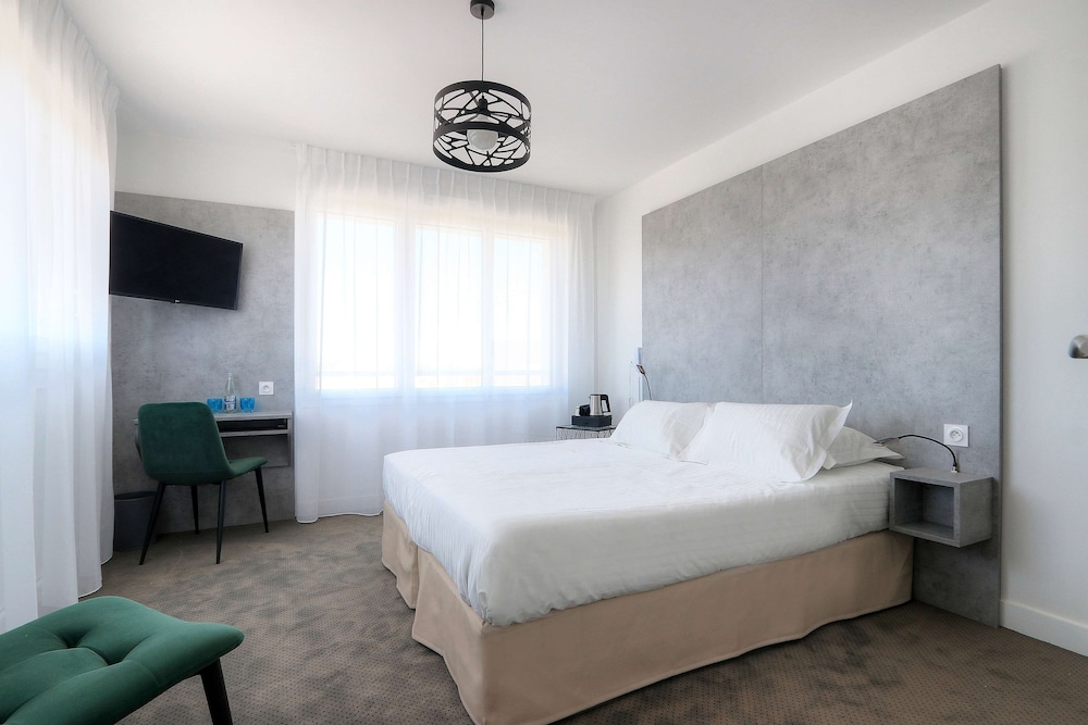 Classic Room, 1 Queen Bed, Non Smoking - Photo 6