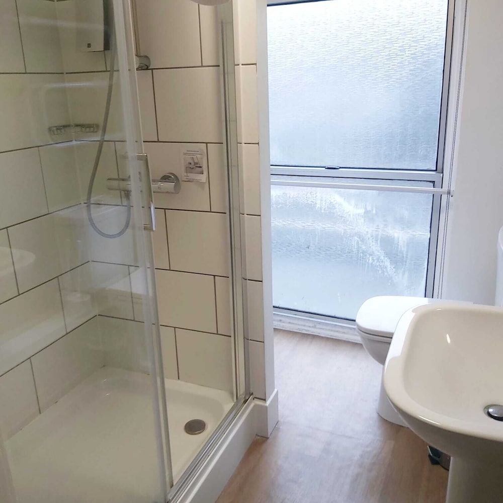 Standard Double Room, Accessible, Ensuite photo 2