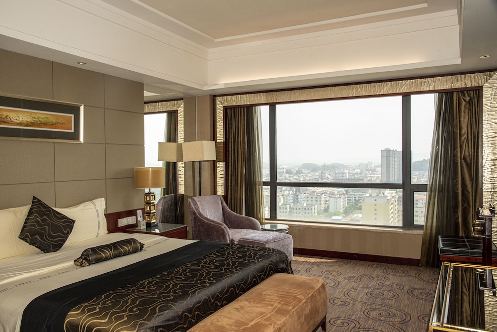 Premium Studio Suite photo 1