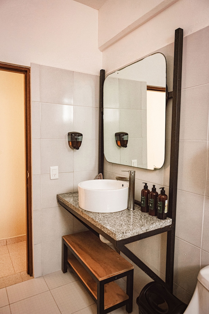 Standard Double Room - Photo 4