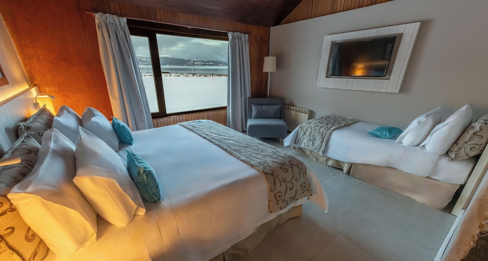 Superior Triple Room, Sea View photo 2
