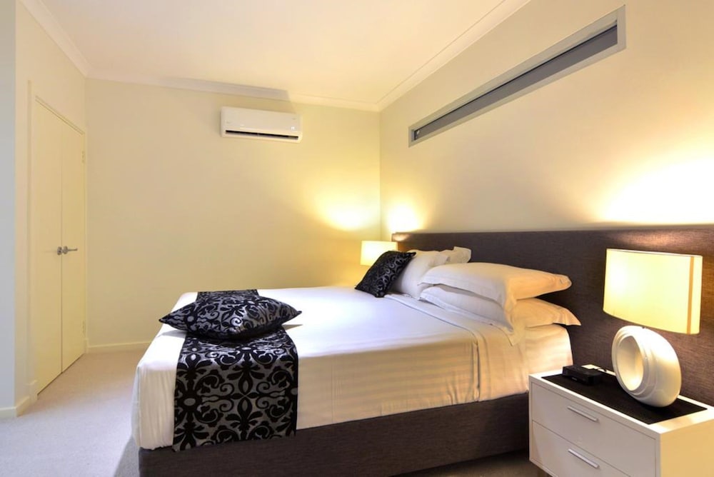 Studio Suite, 1 Bedroom photo 2