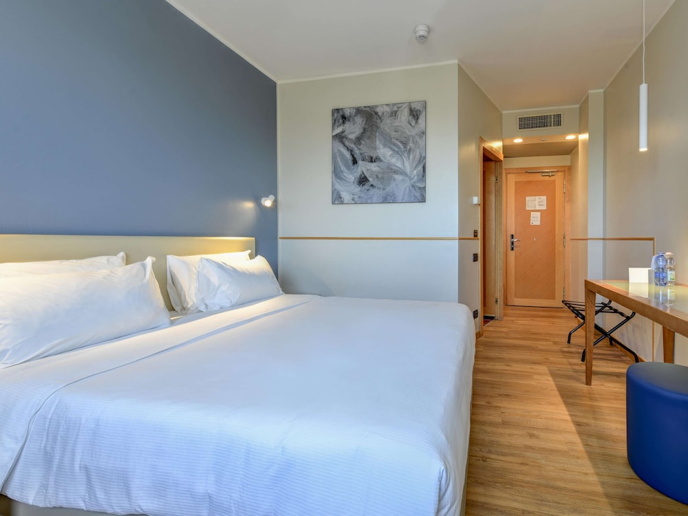 Superior Double Room - Photo 2