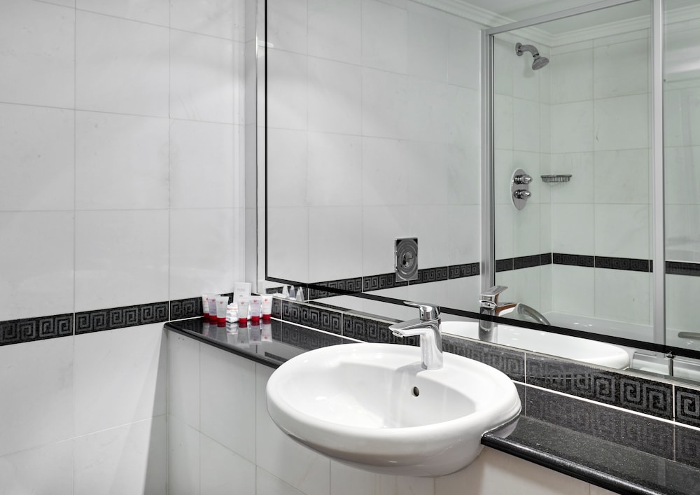 Superior Room (with 2 Queen Beds)