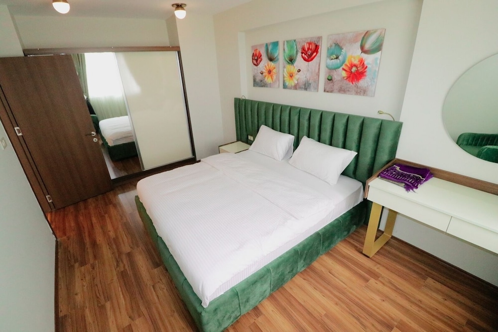 Family Suit, Multiple Beds, City View photo 2