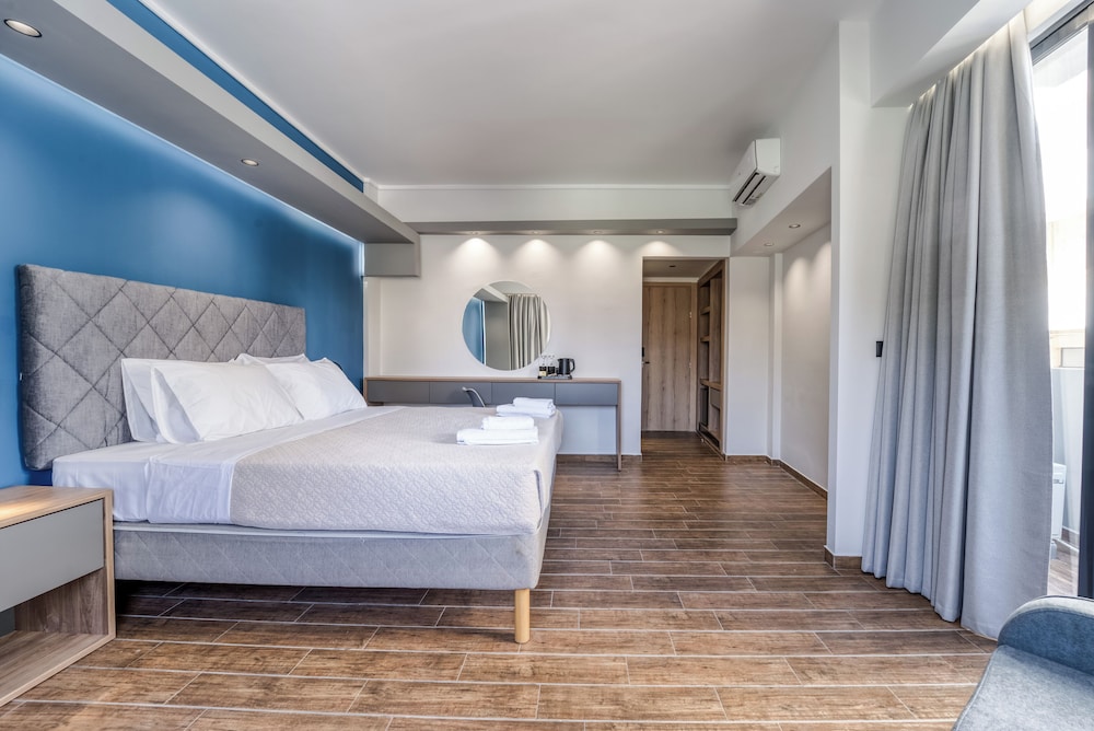 Standard Double or Twin Room, City View