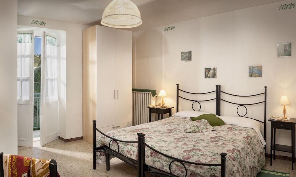 Double Room, Hill View