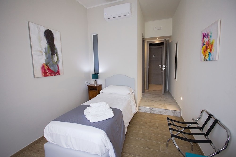 Deluxe Single Room, City View (Agata) photo 1