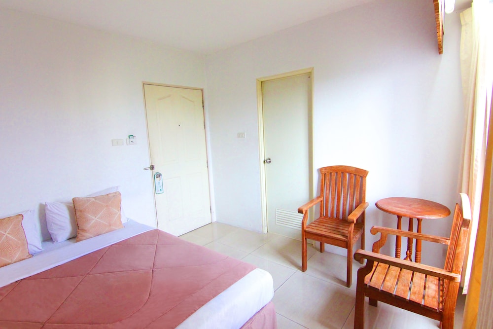Standard Room photo 2
