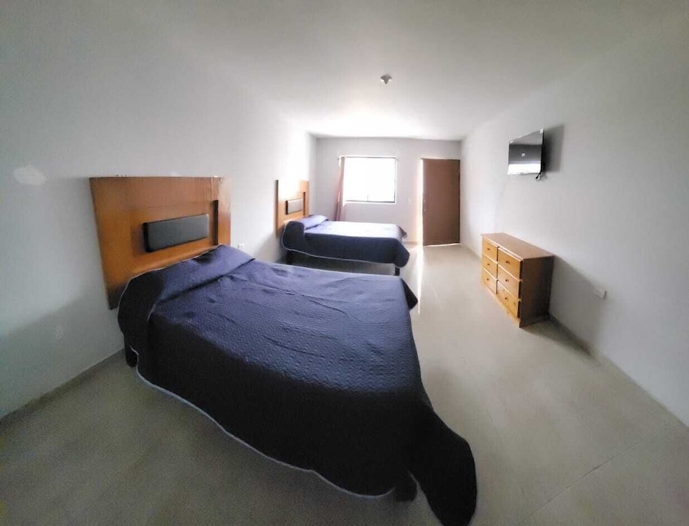 Basic Quadruple Room photo 1