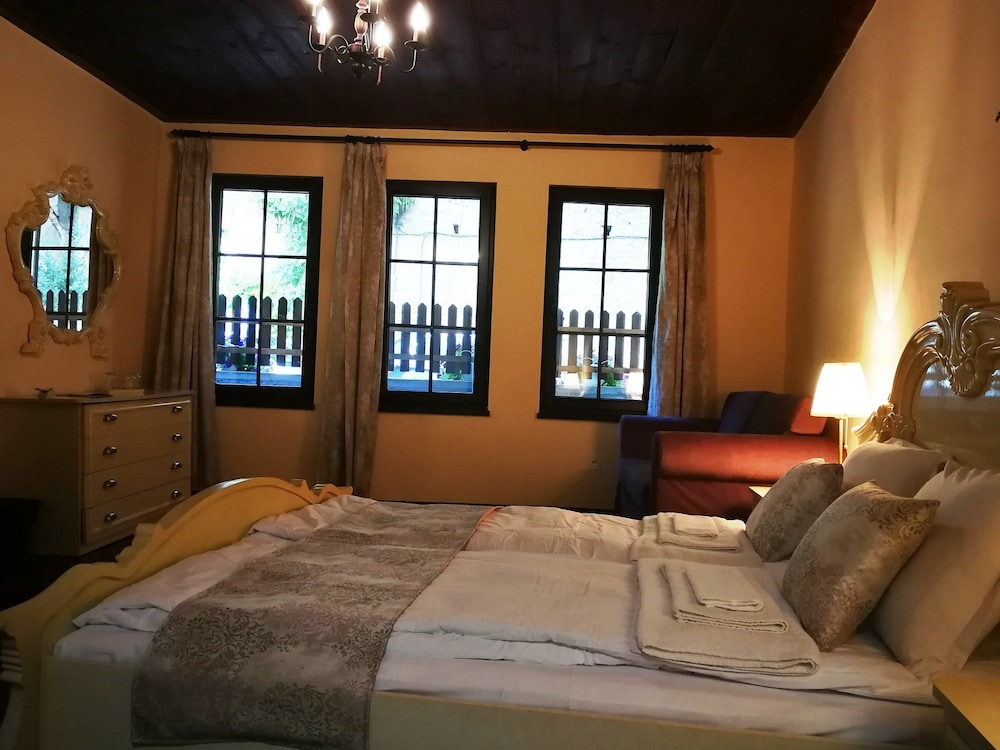 D-Design Double Room, Street View photo 3