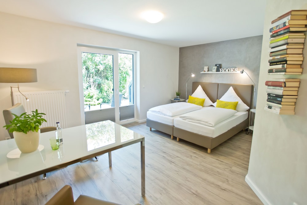 Comfort Twin Room, 1 Double Bed, Accessible, Garden View photo 3