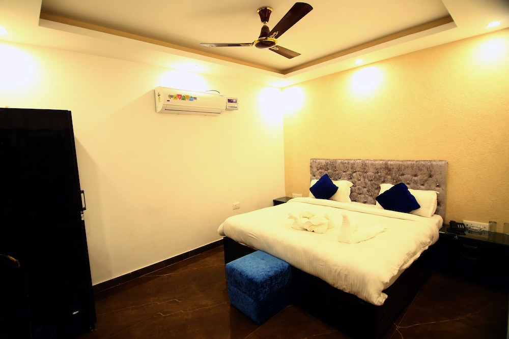 Premium Room, 1 Queen Bed, Non Smoking
