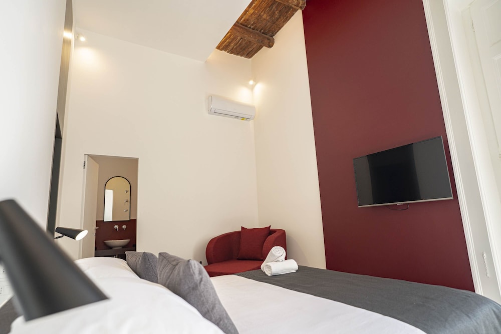 Classic Room, Multiple Beds, Balcony, City View