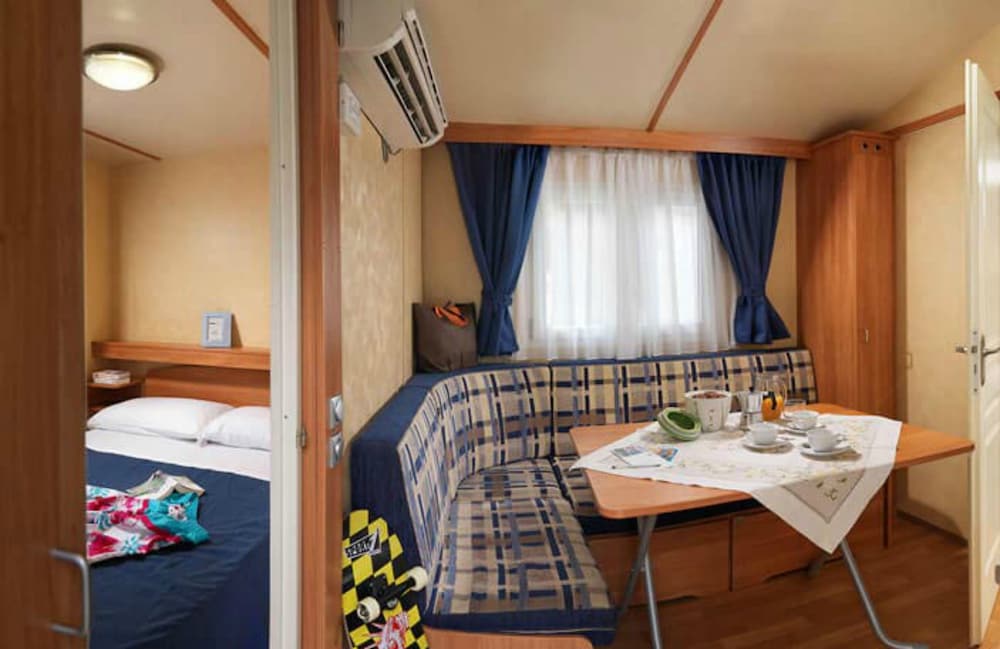 Standard Mobile Home, 2 Bedrooms photo 1