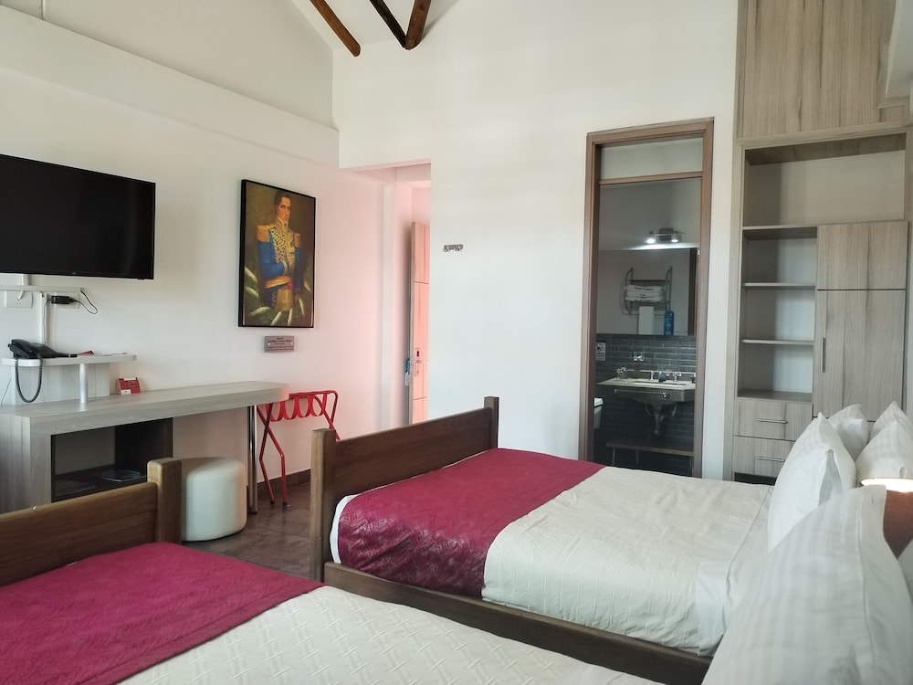 Standard Quadruple Room, Balcony
