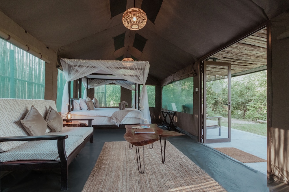Luxury Tent photo 3