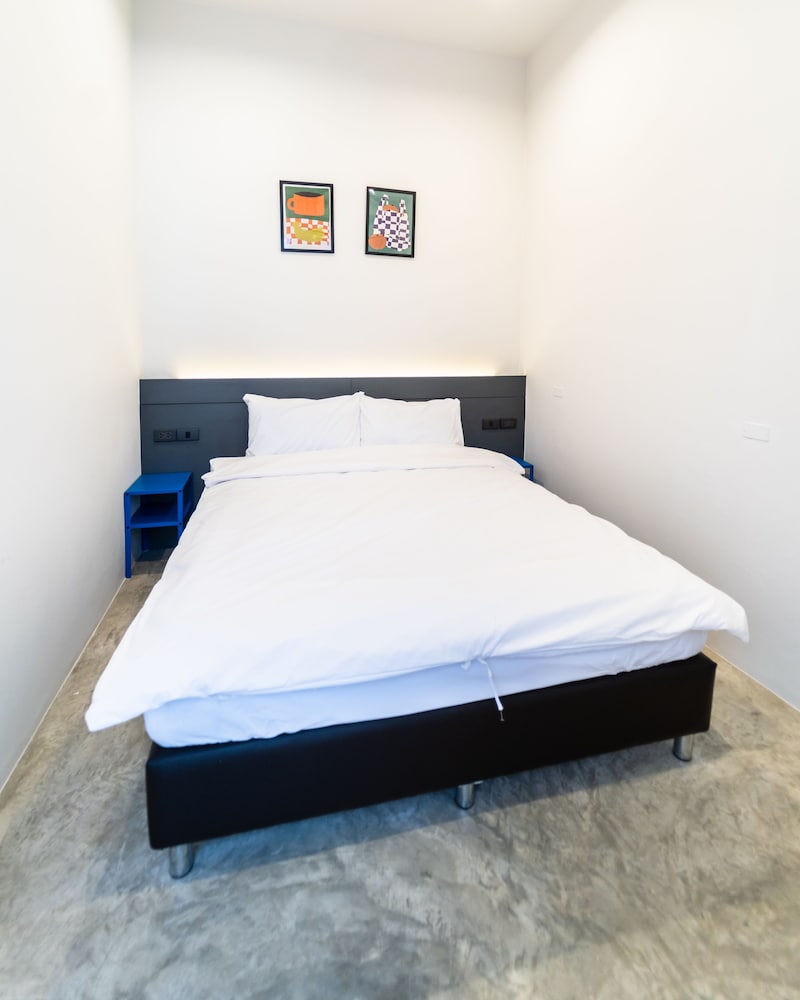Double Room with Shared Bathroom photo 1
