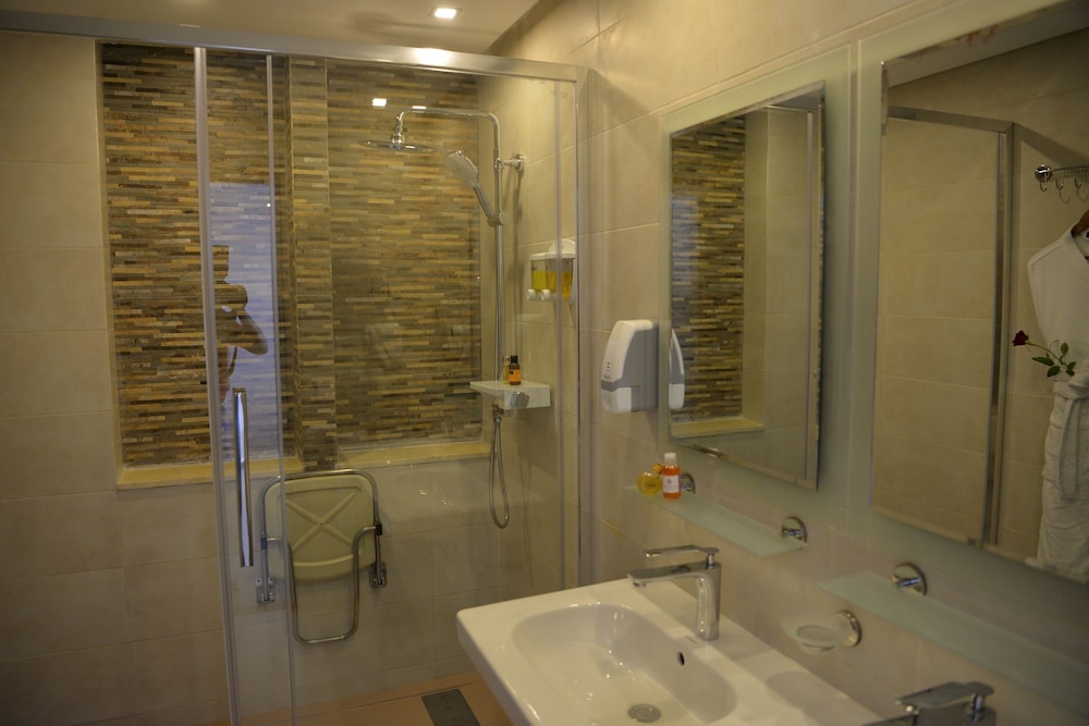 Family Suite - Photo 2