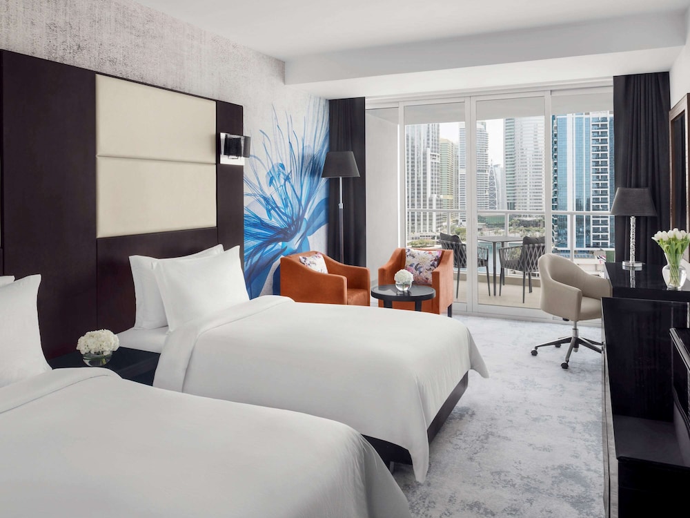 Premium Suite, 1 King Bed (Free Beach Access) photo 1