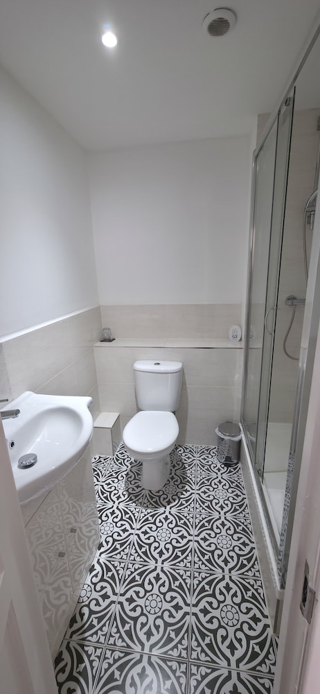 Classic Twin Room - Photo 4