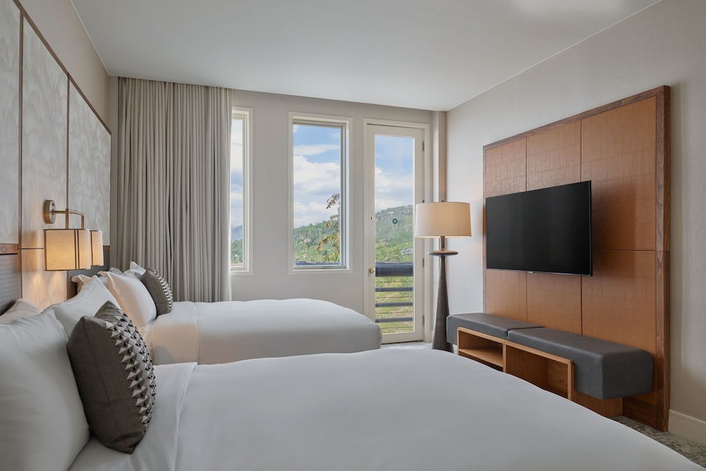 Room, 2 Queen Beds, Mountain View (Slope Side) - Photo 5