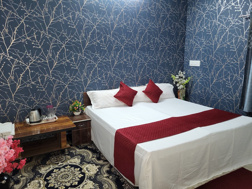 Deluxe Double Room, Garden View