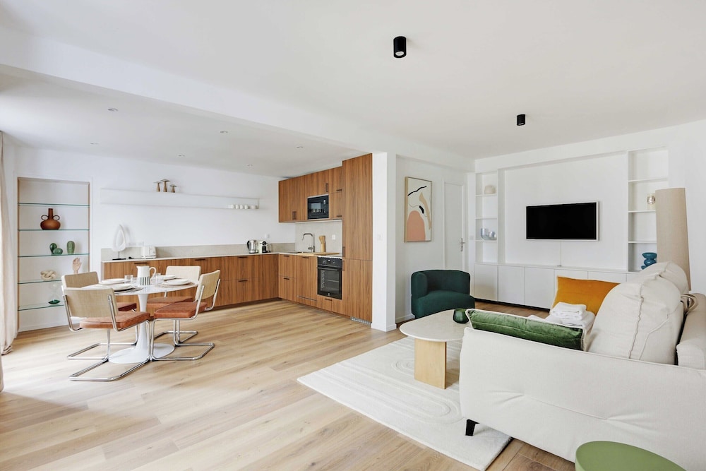 Apartment photo 3
