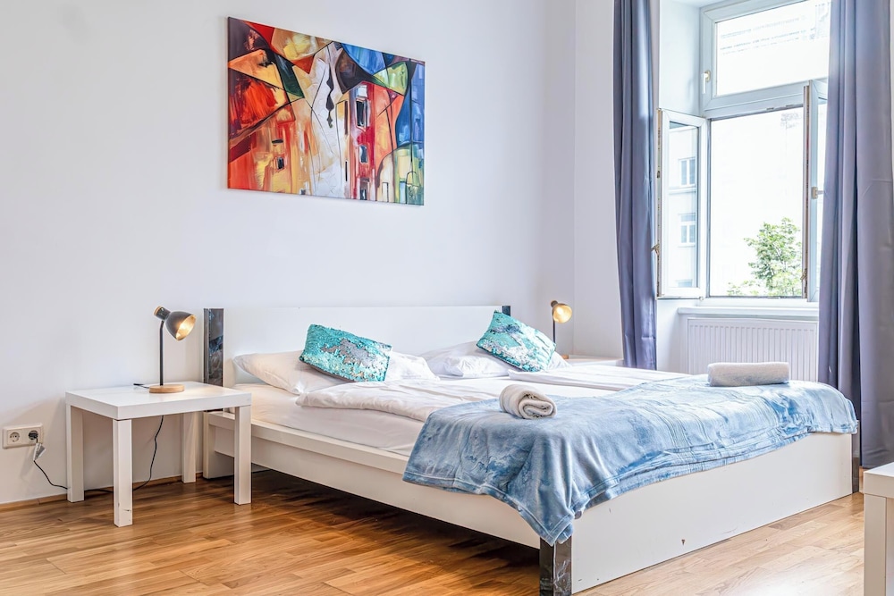Basic Apartment