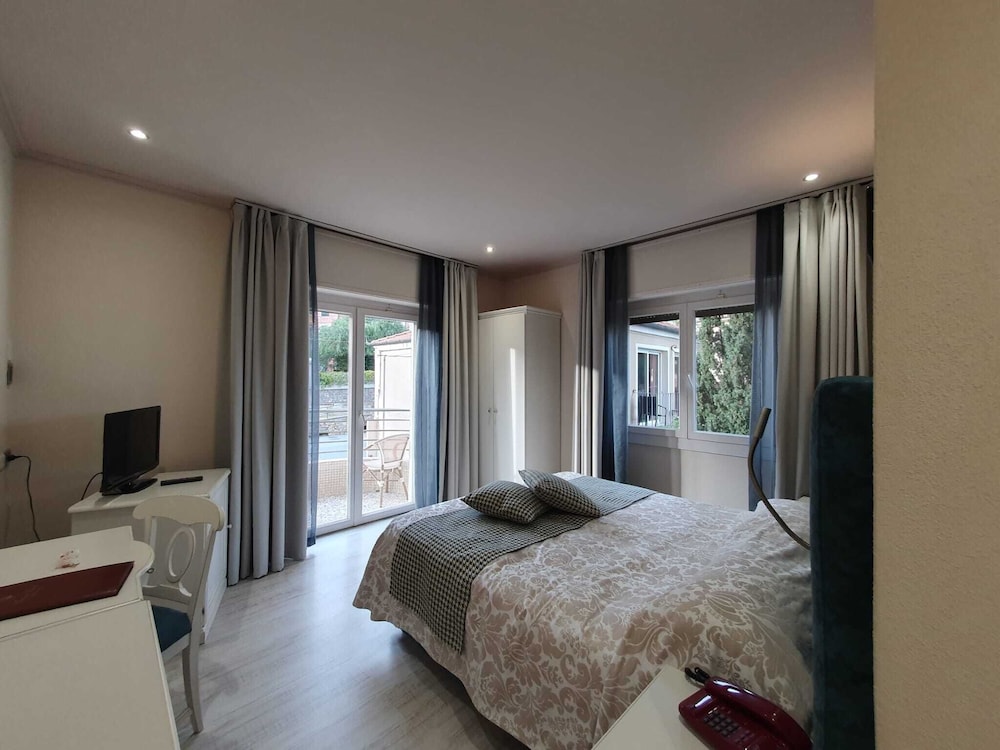 Double Room, Balcony - Photo 6