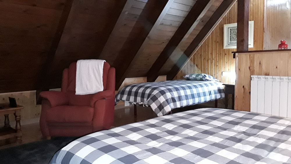 Exclusive Quadruple Room, Mountain View photo 2