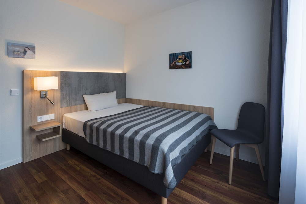 Saver-Tiny-Doublebed