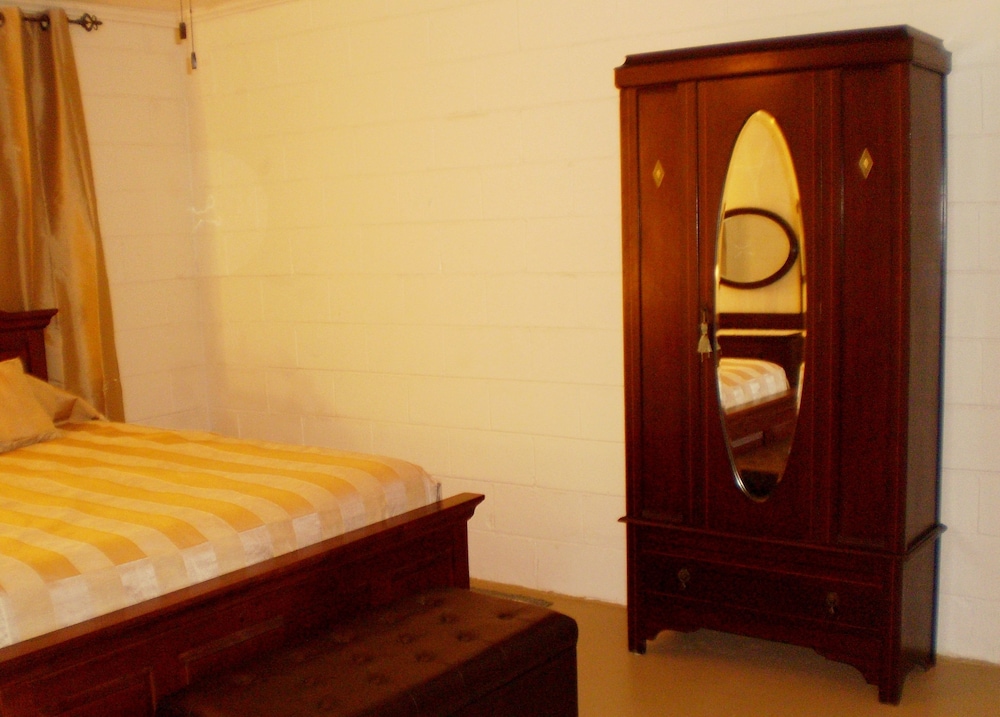 Design Room, 1 Queen Bed photo 2