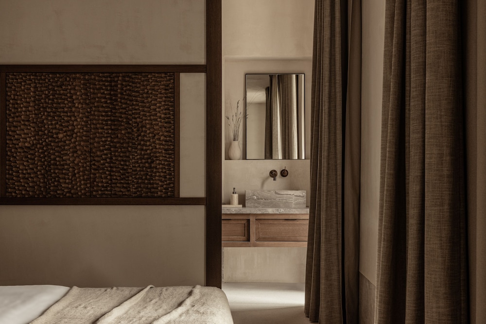 Junior Suite - Photo 11