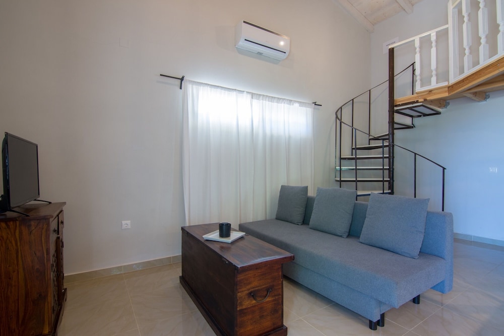 Exclusive Apartment photo 2