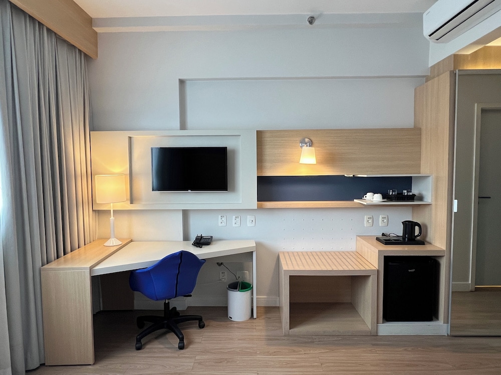 Superior Apartment, 2 Twin Beds, City View photo 1