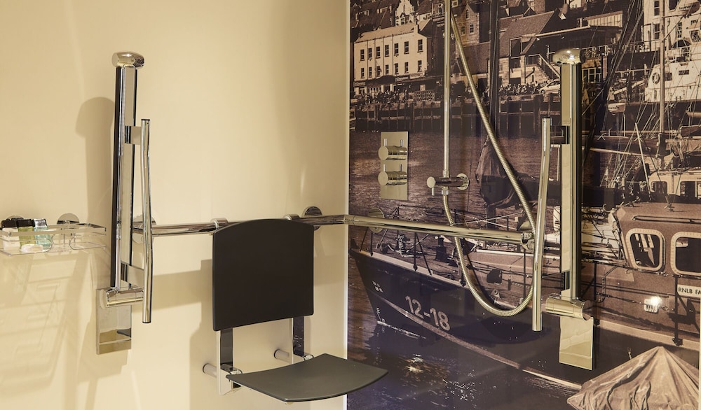 Superior Double or Twin Room (Wet Room) photo 2